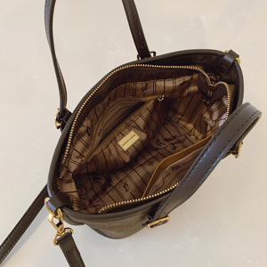 Borsa in Materiale PU di Alta Qualità. La fodera è realizzata in poliestere. È stato progettato dal designer del marchio. - Product Image 2