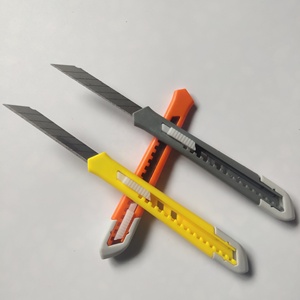 ใบมีดเหล็กคาร์บอน 9 มม. มีด DIY แบบกดปุ่ม สำหรับตัดกล่องกระดาษ พร้อมบริการ OEM ปรับแต่งได้ สำหรับงานศิลปะและการตัดกล่องกระดาษ - Product Image 5