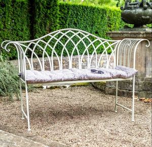 <span class=keywords><strong>Petit</strong></span> <span class=keywords><strong>banc</strong></span> à bascule pliable <span class=keywords><strong>en</strong></span> métal blanc <span class=keywords><strong>de</strong></span> taille personnalisée <span class=keywords><strong>banc</strong></span> <span class=keywords><strong>de</strong></span> terrasse <span class=keywords><strong>en</strong></span> <span class=keywords><strong>fer</strong></span> au design moderne pour le <span class=keywords><strong>jardin</strong></span> ou l'extérieur - Product Image 6