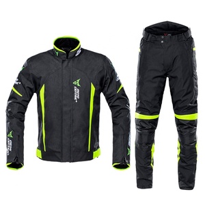Completo Moto 7 Pezzi con Protezioni, Giacca e Pantaloni da Motocross Riflettenti, Impermeabili, Ignifughi, in Cotone Ecologico, Invernali - Product Image 1