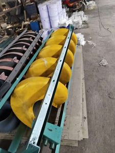 เครื่องรวมเกลียวทองขนาดเล็กสำหรับห้องปฏิบัติการรางแรงโน้มถ่วงสำหรับอุปกรณ์การทำเหมืองทองคำ - Product Image 5