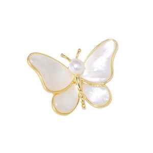 Butterfly Rhinestone Brooch Zinc Alloy Women's Party Accessory Fashion Pin Micro Insert Design - Product Image 5