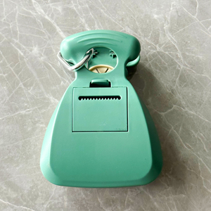 Herramienta de recogida de residuos de plástico de limpieza plegable portátil recogedor de caca de perro mascota portátil - Product Image 6