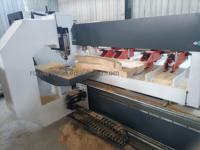 Tour de scie à ruban vertical en bois CNC TJ-2000 Machine de gravure sur bois massif avec moteur pour le traitement des jambes de meubles européens