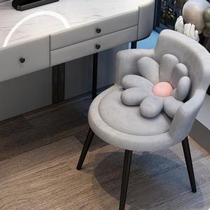 Nueva Silla de Maquillaje de Terciopelo Crema, Silla de Dormitorio Moderna y Sencilla, Silla Pequeña con Diseño de Flores - Product Image 2