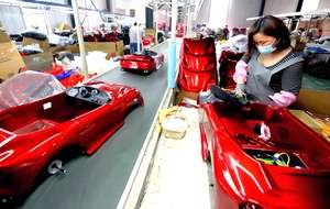 خط تجميع سيارات الألعاب الكهربائية شبه الأوتوماتيكية 220 فولت بسعة 100 وحدة/ساعة - Product Image 3