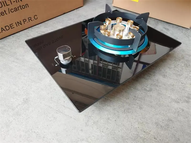 Muestra gratis precio de fábrica construido en el hogar inteligente portátil de alta potencia quemador de latón cocina de Gas estufa de Gas hecha en China