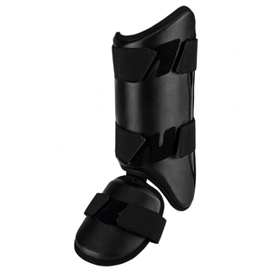 Protector de Piernas de Cuero PU Negro con Cierre de Velcro, Ligero, Ajuste Universal, Protección para Todas las Estaciones - Product Image 1