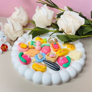 Juego de juguetes de comida en miniatura de resina para juego de simulación, accesorios de cocina, decoraciones artesanales de plástico 3D, para edades de 5 a 7 años - Product Image 2