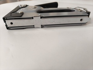 Hot Bán Nhiệm Vụ Nặng Nề Của Nhãn Hiệu Gỗ Sofa Staple Súng 4-14Mm U Móng Tay GS Tiêu Chuẩn Thép Công Nghiệp Cấp Với Xử Lý - Product Image 4