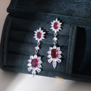 Eleganti orecchini pendenti lunghi da donna, gioielli per le orecchie in stile vintage per feste - Product Image 2