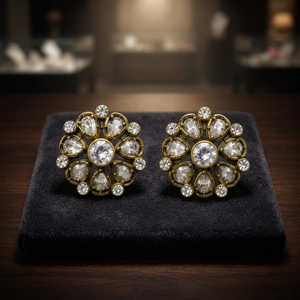 Pendientes de Moda Tradicionales Étnicos de Alta Calidad, Chapados en Oro, Aleación de Zinc, Zirconia, Imitación de Perla, Kundan, Jhumka, Maang Tikka - Product Image 4