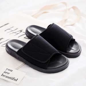 <span class=keywords><strong>Sandales</strong></span> de plage d'été à la mode du Vietnam pour hommes Nouveau style Pantoufles de couple en un mot avec doublure en maille Vente en gros d'usine - Product Image 1