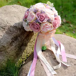 奢华圆形婚礼花束人造水晶珍珠白色丝绸玫瑰花手工制作丝绸新娘手持人造花