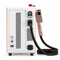 Machine de nettoyage au laser pulsé portable 300W à prix d'usine pour l'élimination de la rouille et le décapage de la peinture