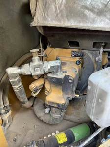 Excavatrice Caterpillar 307.5 d'occasion, modèle 2023, capacité de la benne de 0,2 m³, poids opérationnel de 7 tonnes, bon état de fonctionnement, moteur inclus - Product Image 4