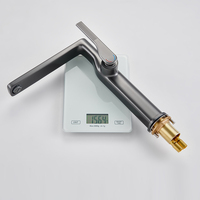 Robinet de lavabo en métal pour salle de bain, mitigeur monté sur le pont, en laiton, vanne en céramique, mitigeur de bassin haut dosé