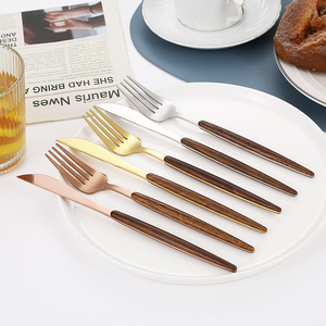 Set di 4 posate da matrimonio sostenibili in acciaio inossidabile 304 dorato, lavabili in lavastoviglie, coltello, forchetta, cucchiaio e <span class=keywords><strong>cucchiaino</strong></span> classici - Product Image 5