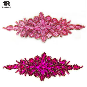 ハート型の帽子、サッシュ、ガウンデザイン、クリスタルラインストーン、ブライダルイブニングウェア、ホットフィックスデザイン、花柄3Dアイロン接着アップリケパッチ、ウェディング - Product Image 4