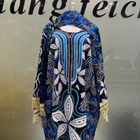 Nouvelle Robe Ample Femme 2026 Style Ethnique Africain Kafotan Rouge et Noir Imprimée avec Diamants Thermocollés et Foulard à Pompons