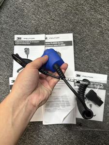 <span class=keywords><strong>Peltor</strong></span> ban đầu nhỏ PTT Adapter pmln6803 gắn trực tiếp vào đầu nối bên của mtp8000ex loạt Motorola Walkie Talkie - Product Image 3