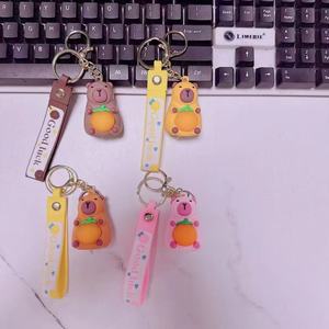 Khuyến mãi nóng: Móc khó<span class=keywords><strong>a</strong></span> xe 3D PVC mềm hình thú hoạt hình dễ thương Capybara nổi tiếng bên trong - Product Image 5