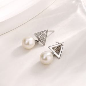 KAMMY Boucles d'oreilles clous en argent sterling 925 plaqué or de haute qualité, triangle de 7,5 à 8 mm, unisexe, à porter tous les jours pour un anniversaire - Product Image 5