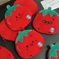 Uyeah OEM/ODM Mini sac à main porte-clés en peluche personnalisé, design mignon de tomate de dessin animé, jouet en peluche de fruit de dessin animé rembourré, porte-monnaie