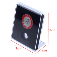 Boîte de rangement et d'exposition pour pièces commémoratives en acrylique magnétique transparent, robuste et au design rétro personnalisé, vendue par le fabricant.