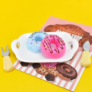 Cabujones de Resina con Forma de Donut de Chocolate Kawaii al por Mayor para la Fabricación de Joyas, Manualidades y Decoración - Product Image 5