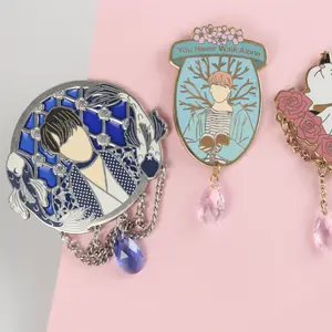 Broches en émail Kpop Logo personnalisé bon marché Épinglette en émail doux Broche dure Broche en métal Badge en émail