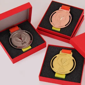 Groothandel Trofeeën En Medailles Sport Blanco Goud Zilver Koperen Metalen Medaille Voor Schoolkinderen Games Competitie