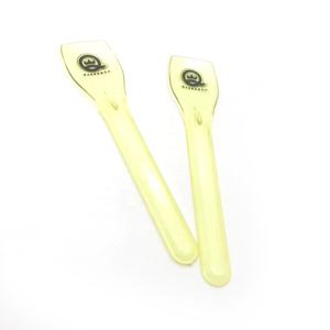 2021 새로운 지속 재사용 가능한 사용자 정의 색상 핑크 플라스틱 화장품 숟가락 - Product Image 5