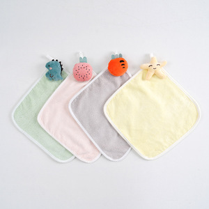 Toalla de Mano de Felpa de Coral con Diseño de Dibujos Animados, 30x30 cm, Absorbente, Cuadrada, para Niños, con un Lindo Diseño de Muñeca - Product Image 2