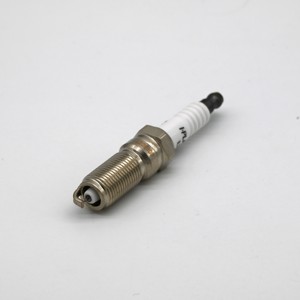 Pièces d'allumage automatique OE 370701060K de haute qualité nouvelle réparation de bougie d'allumage pour VOLVO pour Ford <span class=keywords><strong>Chevrolet</strong></span> carburant à essence - Product Image 3