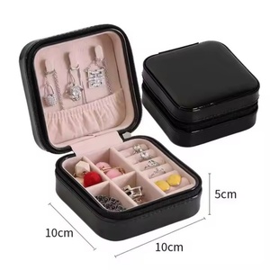 OEM Lady Jewelry <b>Box</b> <b>Storage</b> <b>Box</b> Ring Display Case Portable Jewelry Organizer Office Organizer PU <b>Material</b> Multifunction - Product Image 4