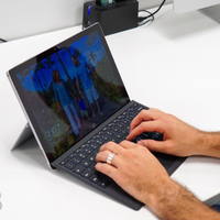 Tablettes tactiles commerciales neuves à 95% pour la vente en gros, ordinateur portable Microsoft Surface Pro5 I5-7e génération, 8 Go de RAM, 256 Go de SSD, tablettes portables 12,3 pouces