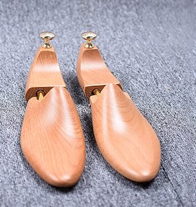 قالب حذاء من خشب الزان مقاس 39/40، مثبت وموسع ومشكل للأحذية، مضاد للتجاعيد والروائح الكريهة - Product Image 3