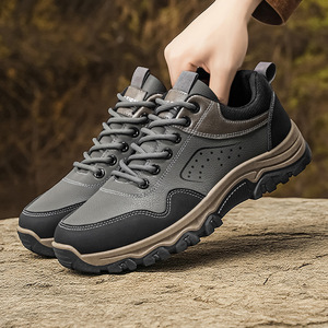 รองเท้าเดินป่าผู้ชาย น้ำหนักเบา สวมใส่สบาย ทนทานต่อการสึกหรอ พื้นรองเท้าด้านบนทำจาก PU นุ่ม ระบายอากาศได้ดี พื้นรองเท้าด้านนอกทำจากยาง เหมาะสำหรับทุกฤดู - Product Image 2