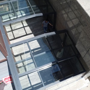 Lanboer Couverture <span class=keywords><strong>de</strong></span> sécurité pour piscine dôme personnalisée Véranda rétractable à énergie solaire automatique pour villa ou hôtel Couverture <span class=keywords><strong>de</strong></span> piscine électrique dure - Product Image 6