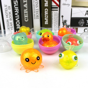Juguete Antiestrés de TPR con Forma de Patito Amarillo de 65 mm, Divertido y Novedoso, Venta al por Mayor - Product Image 1
