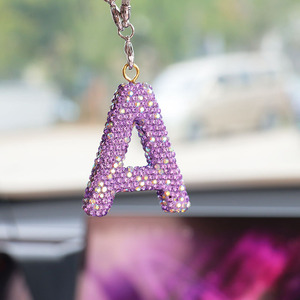 Llavero con Letra Inicial M Morada y Corazón con Pedrería para Mujeres y Niñas, Regalo de Cumpleaños, Diseño 3D, Portátil, 3.5cm*5cm - Product Image 2