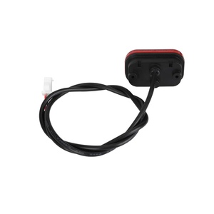 Feu arrière de sécurité pour trottinette électrique Kukirin G2 Master, réflecteur de garde-boue en plastique - Product Image 3