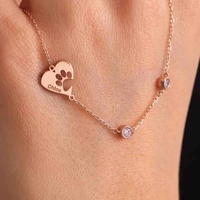 Impression de patte en forme de coeur latéral minimaliste collier de pierre de naissance personnalisé collier commémoratif pour animaux de compagnie