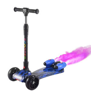 Pu roue en plastique pulvérisation et musique pied <span class=keywords><strong>scooter</strong></span> pour enfants avec pulvérisation d'eau fusée <span class=keywords><strong>scooter</strong></span> pliable jet fumée <span class=keywords><strong>scooter</strong></span> pour enfant - Product Image 5