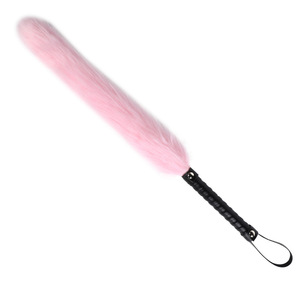 Látigo de cola de zorro rosa, negro y rojo para adultos, juguete de castigo, accesorio de juego previo - Product Image 5