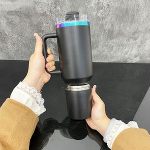 Paquete de 20 Botellas de Agua H2.0 de 40 oz con Logotipo Personalizado, Base Oculta Desmontable, Compartimento Secreto para Objetos de Valor y Refrigerios - Product Image 3