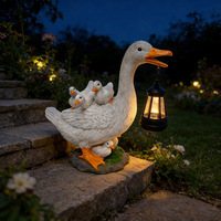 Lampe solaire de jardin en résine personnalisée en gros, motif famille de canards, avec figurines d'animaux créatives pour la décoration de jardin et de cour, cadeaux de pendaison de crémaillère