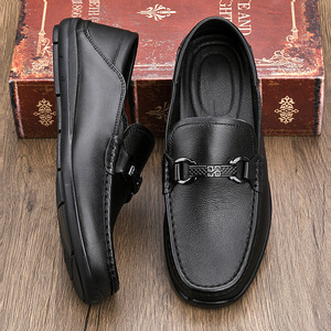 Mocassins en cuir véritable pour hommes, bout rond, à enfiler, souples, plats, décontractés, couleur unie, avec boucle, collection printemps - Product Image 2