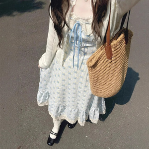 Vestido Largo Estilo Forestal con Encaje Floral, Hombros Descubiertos, Corte en A, Cuello Cuadrado, Cintura Natural, para Uso Diario Informal - Product Image 3